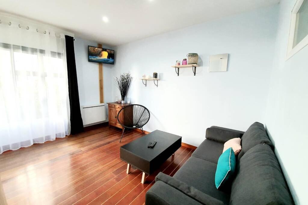 Appartement Lumineux Tout Confort De 33M2 Au Centre De Ванн Экстерьер фото