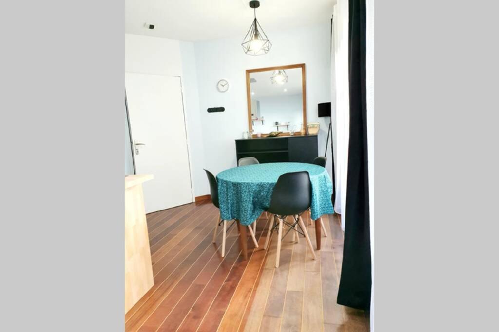 Appartement Lumineux Tout Confort De 33M2 Au Centre De Ванн Экстерьер фото